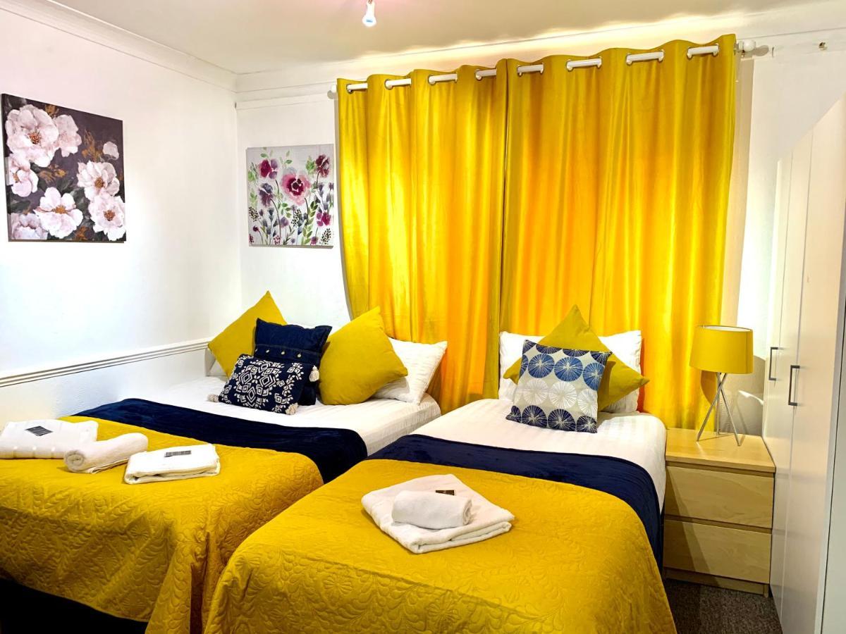 London Excel 2 Bedrooms, Reception, Spacious Apartment Buitenkant foto